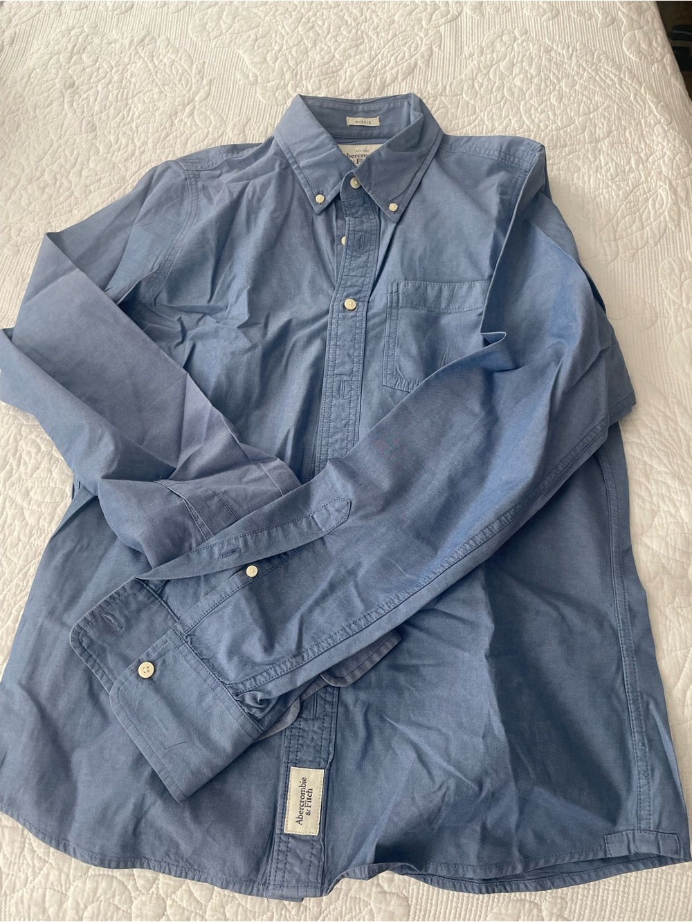 Abercrombie & Fitch Men's Light Blue Button-Down Shirt